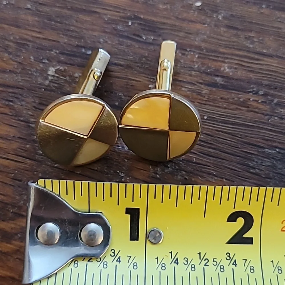 Vintage Swank Mother of Pearl Round button goldtone Cufflinks